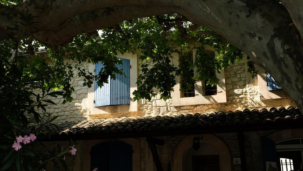 L'Oustau De Mistral Hotel Eyragues ภายนอก รูปภาพ