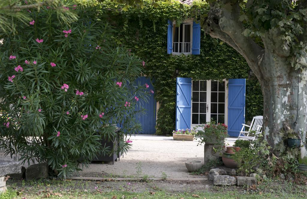 L'Oustau De Mistral Hotel Eyragues ภายนอก รูปภาพ